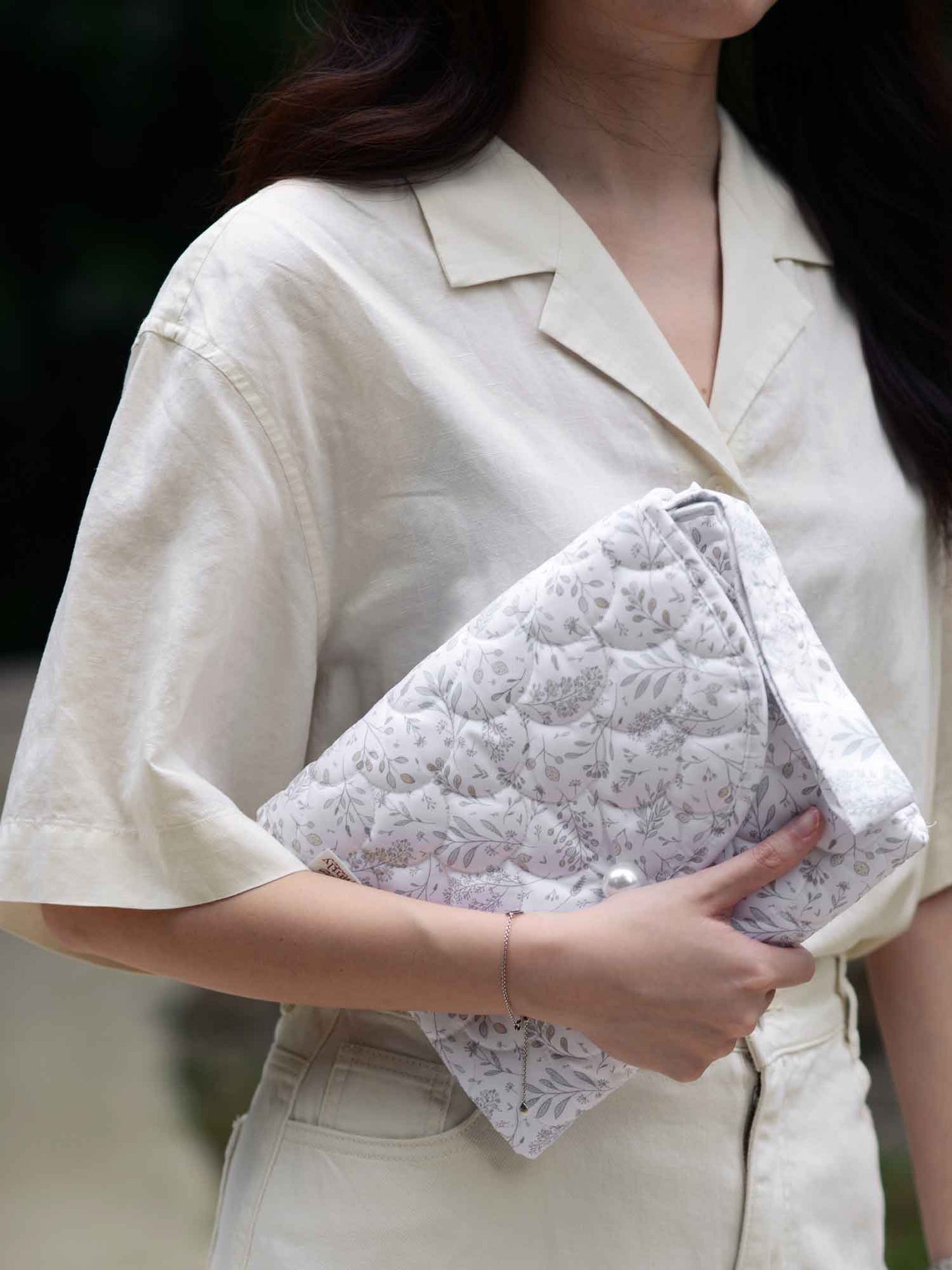 Portable Changing Mat - Garden Notes