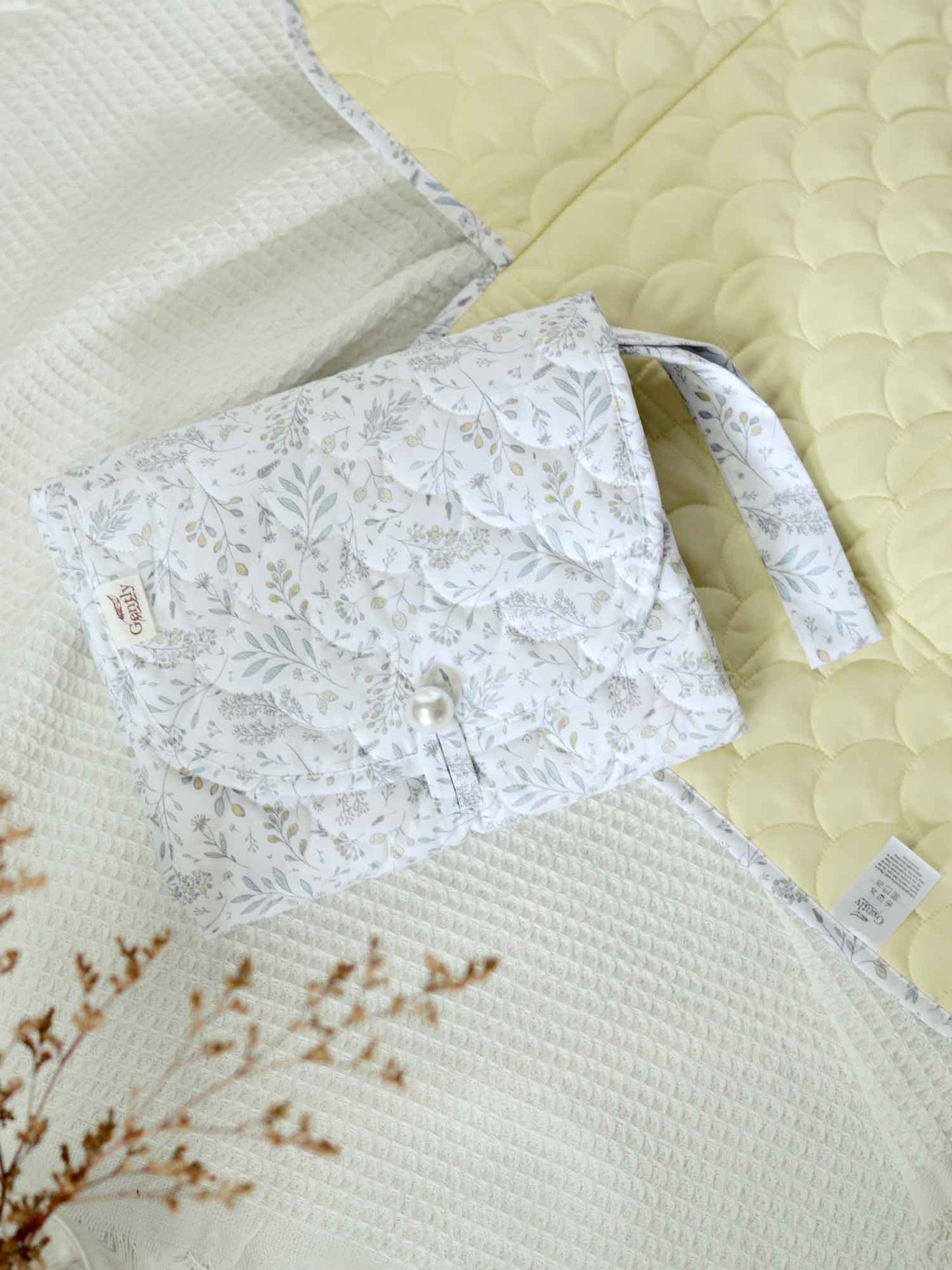 Portable Changing Mat - Garden Notes