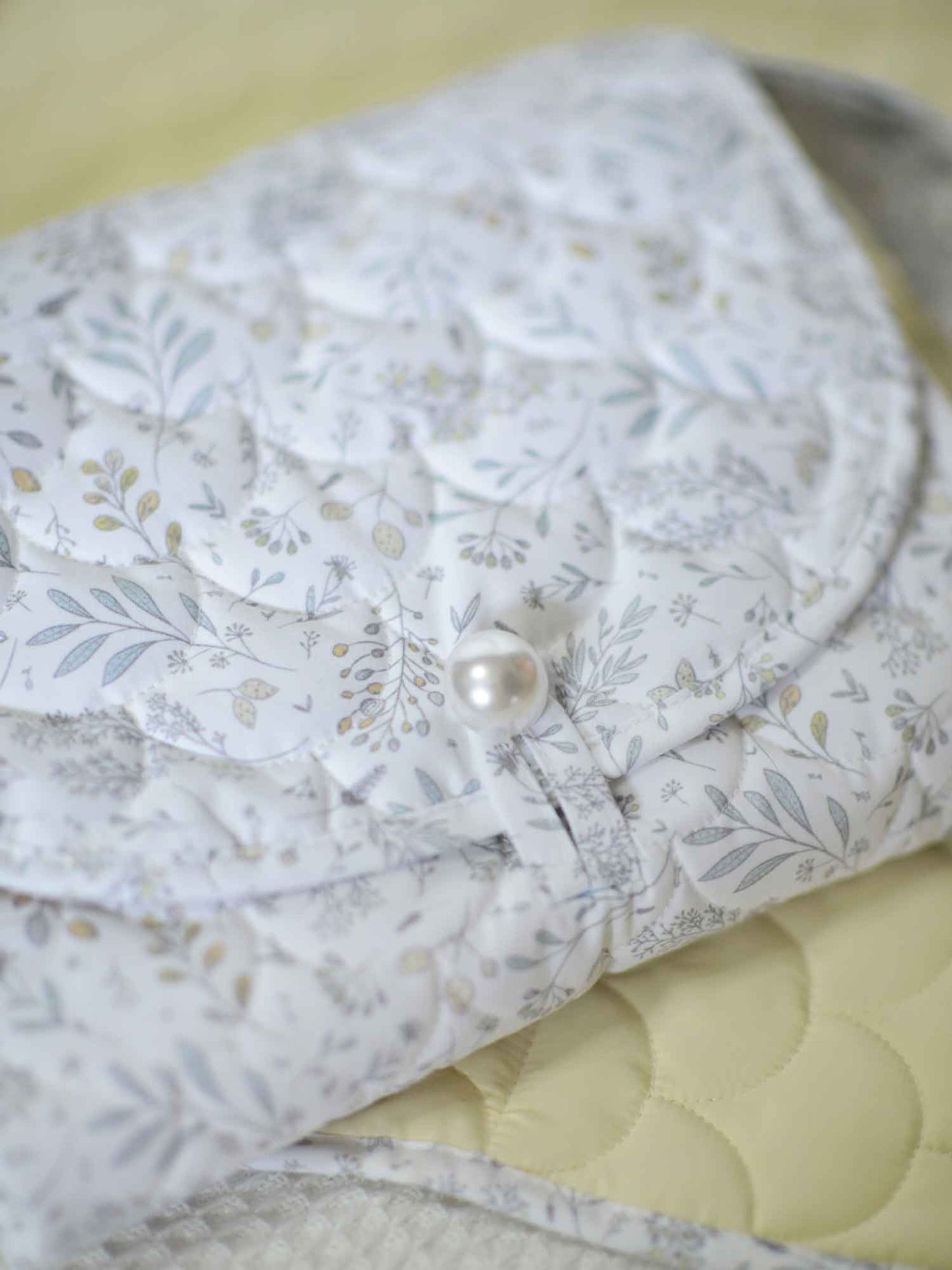 Portable Changing Mat - Garden Notes
