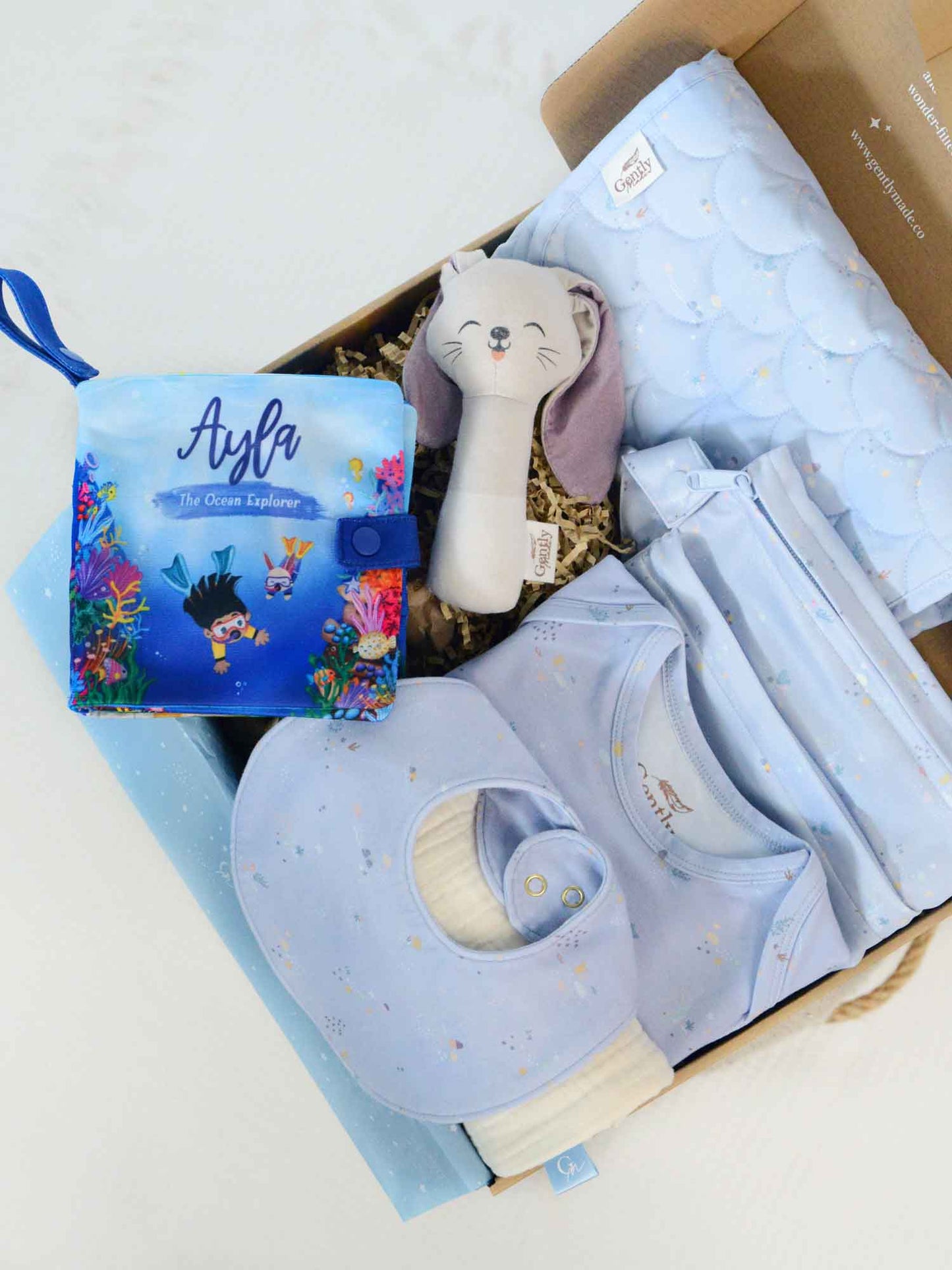 Signature 14-Page Snuggle Book Gift Set - Sea Stories